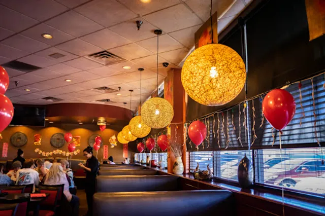 United Chinese Restaurant + Sushi