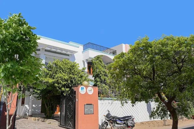 OYO 79784 OYO77000 Home1324 kishan marg Barkat nagar