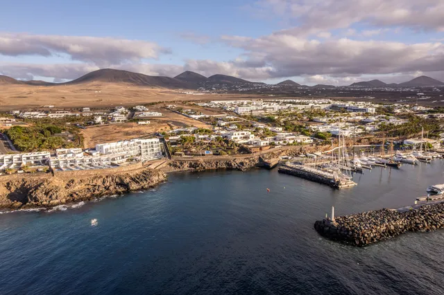 Royal Marina Suites Boutique Hotel