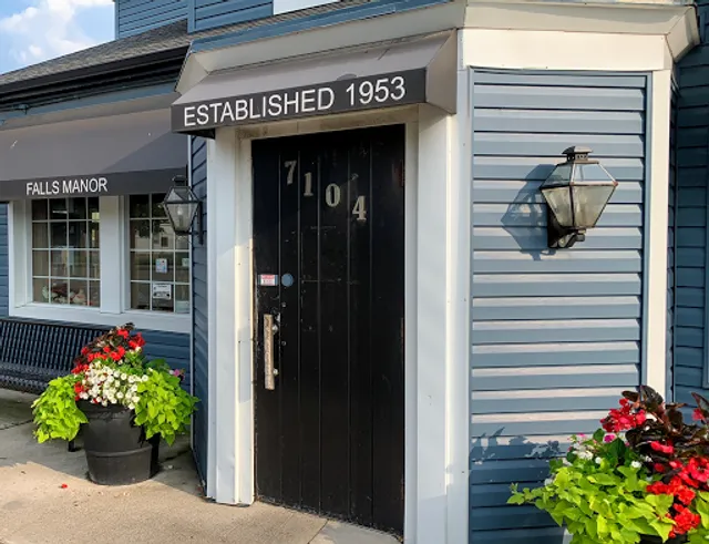 Falls Manor Restaurant