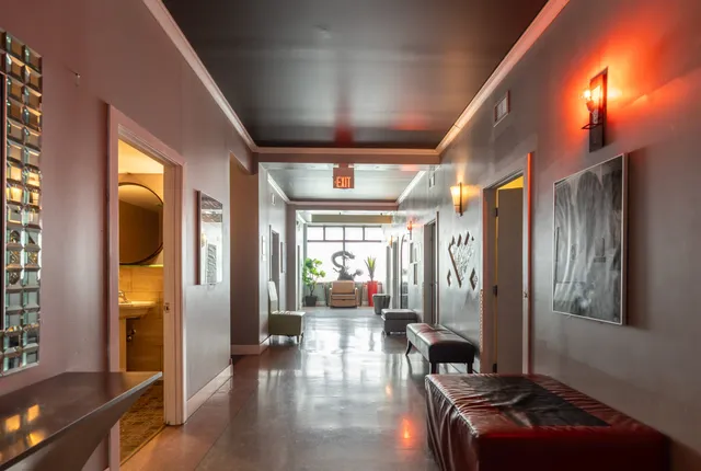 X Club Winnipeg (Ex: Aquarius Bath House)