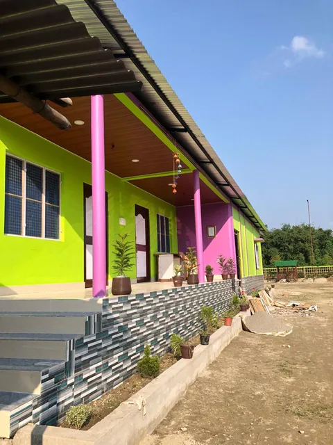 BM NEST (resort and family restaurant)