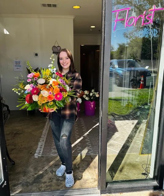 Bloomhouse Flowers & Coffee