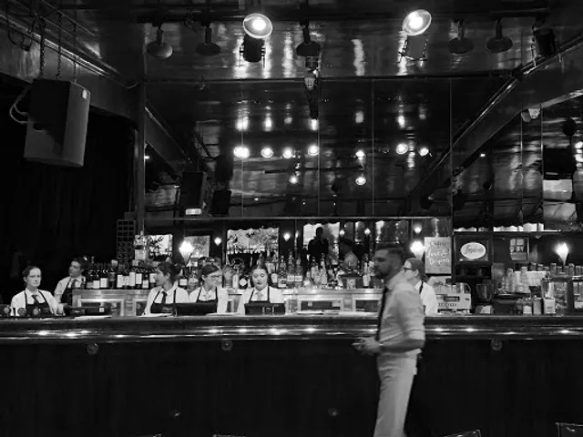 Tilley's Devine Cafe Gallery