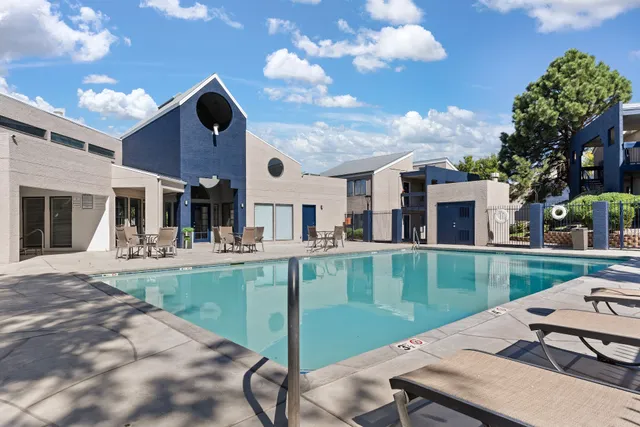 Vista Del Sol Apartments