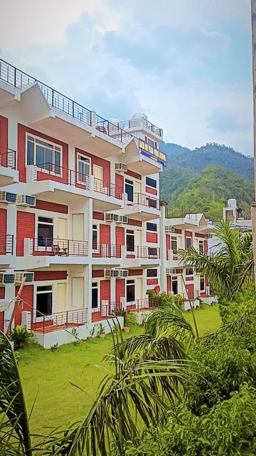 OYO 67163 Anantham Residency