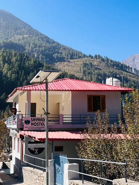 Skyard Hostel & Homestay (Harsil Valley)