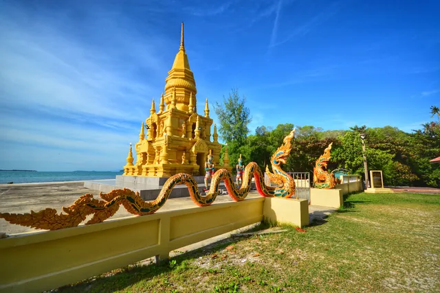 Wat Phra Chedi Laem Sor