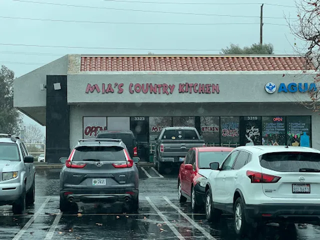 Mia's Country Kitchen