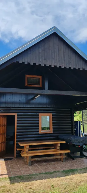 Robinzonski smještaj Green peak