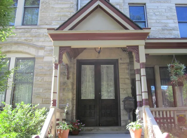 Wallace Manor Bed and Breakfast