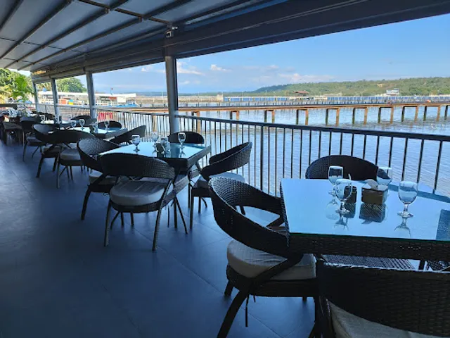 Garden Bay Restaurant & Resort