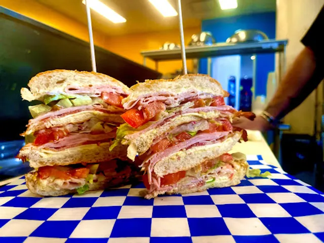 The Mad Grocer & Deli