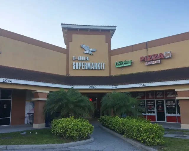 El Aguila Supermarket