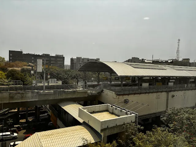 Slounge by Lemon Tree