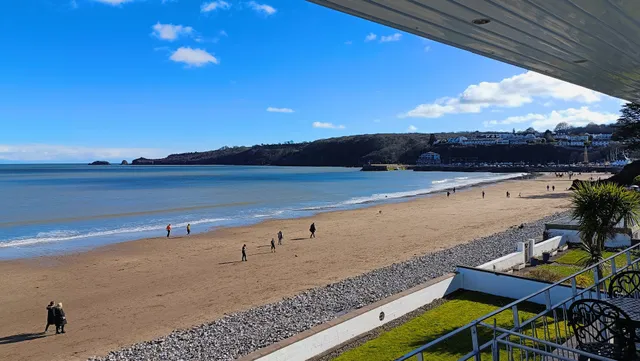 Strandways Court Apartment