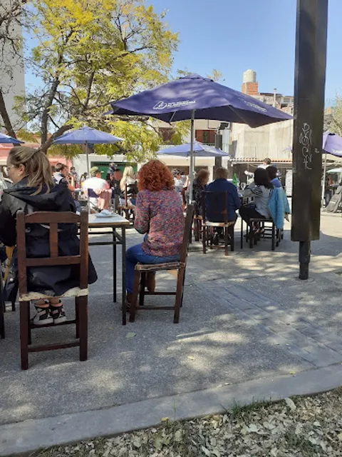 La Creciente cocina restaurante