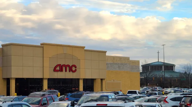 AMC CLASSIC South Hills Village 10