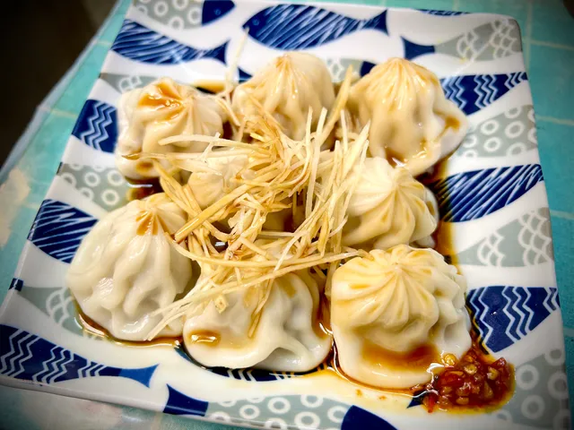 石一籠湯包(迷客夏對面)