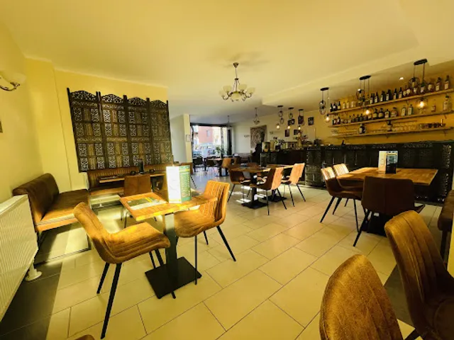 Holi - Indian Restaurant & Cocktail Bar