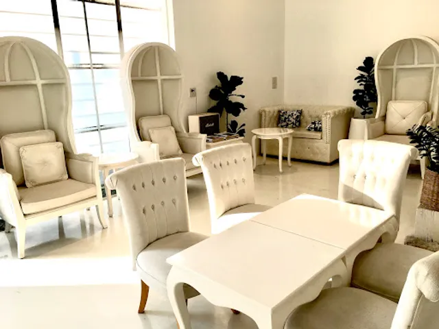 Contrast Coffee Factory : คาเฟ่ กาญจนบุรี