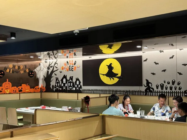 Haidilao Hot Pot (Central Pattaya) 海底捞芭提雅店