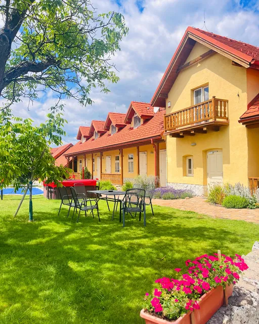 Penzión Tokaj - Ostrožovič