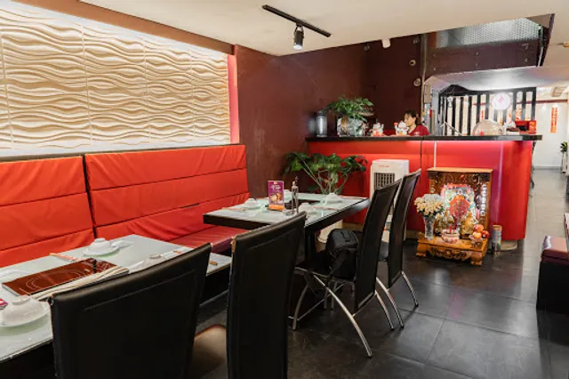 Bone & Pot- Lẩu & Dimsum Hongkong