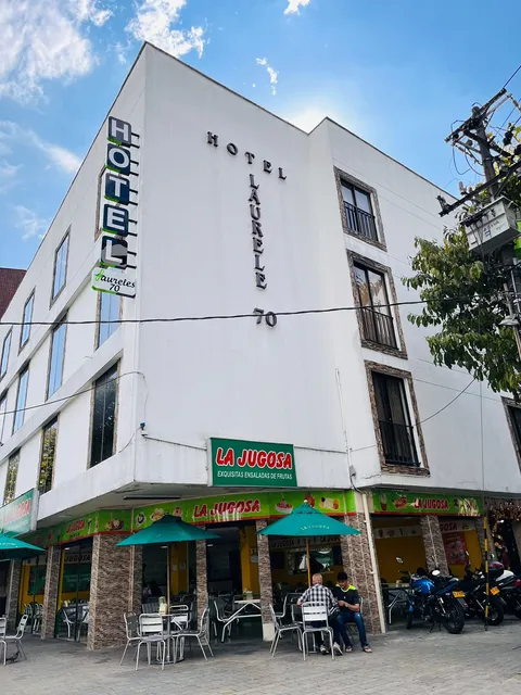 Hotel Laureles 70