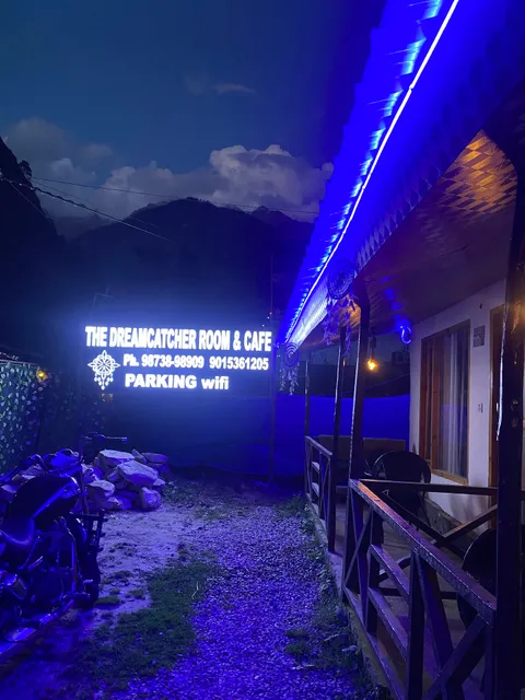 The Dreamcatcher rooms & café