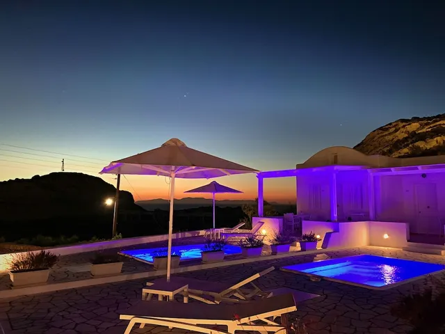 Katharos Pool Villas