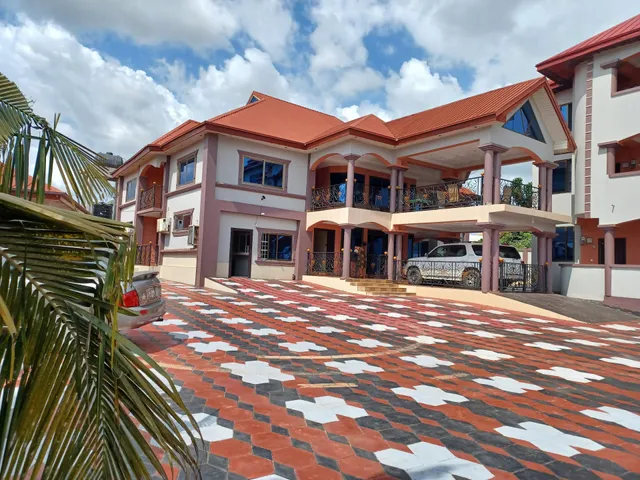 Abank Village Guest House near KNUST-Emena