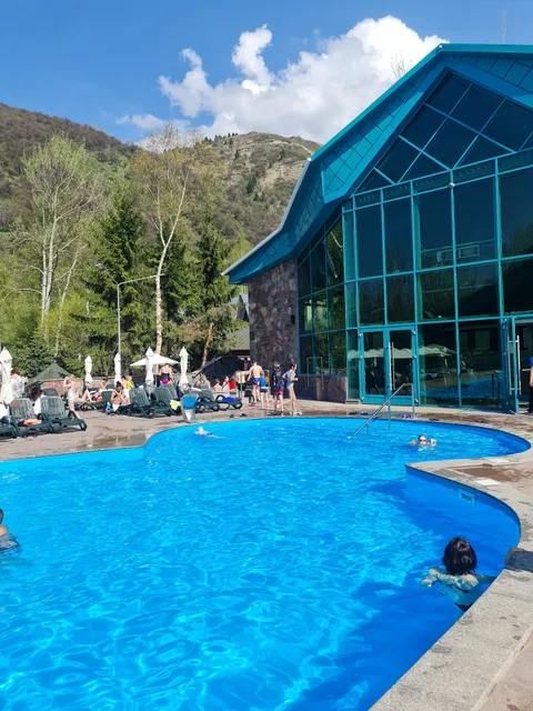 Tau House Spa Dastarhan Hotel