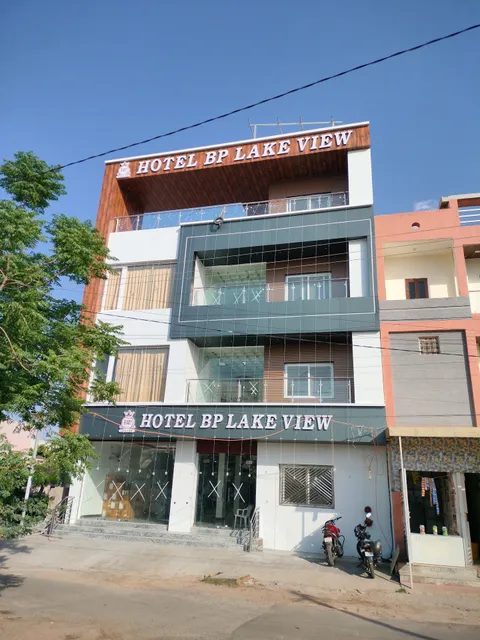 BP lake view hotel