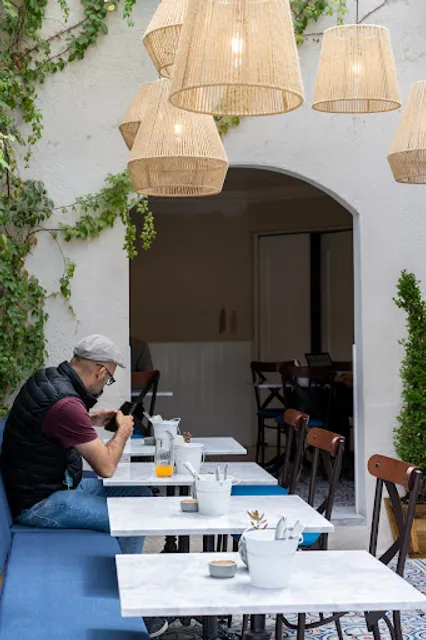 Saint Honoré Panadería Francesa