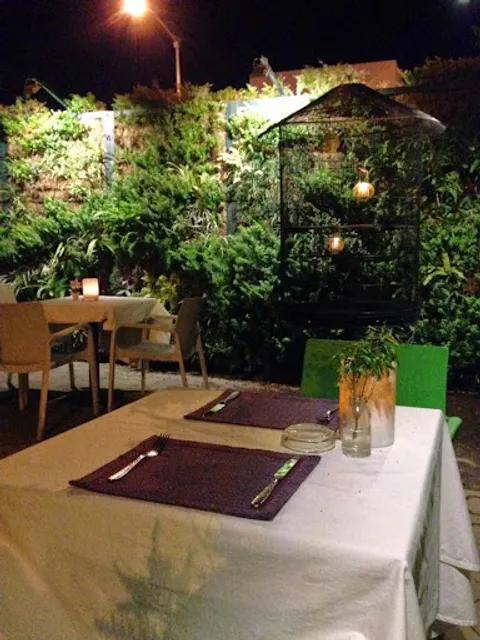 Caviar Restaurant and Champagne Bar