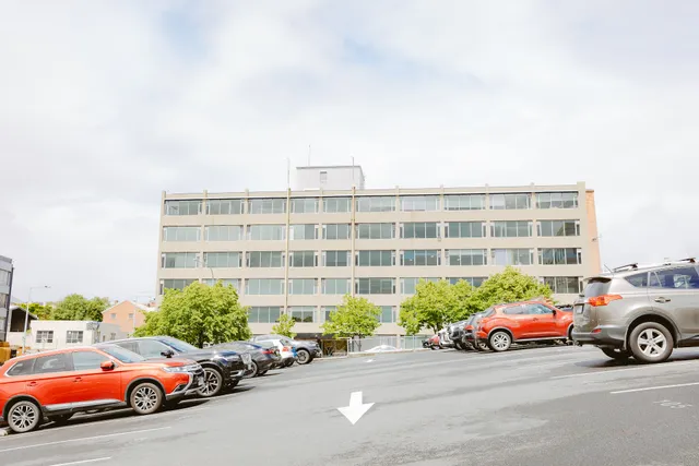 Montpelier Retreat Parking