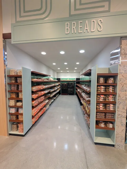 Super Irvine International Market