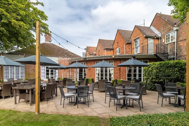 Innkeeper's Collection Aylesbury East, Aston Clinton