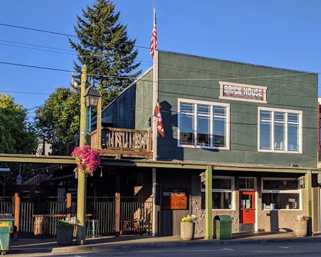 Brickhouse 714 Bar and Grill