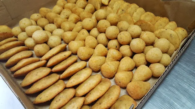 Rainha Salgados e Doces