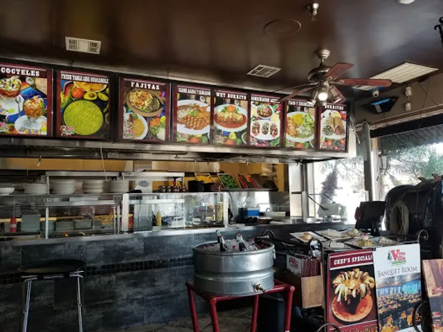 PV'S Fresh Grill and Tequila - San Bernardino, CA