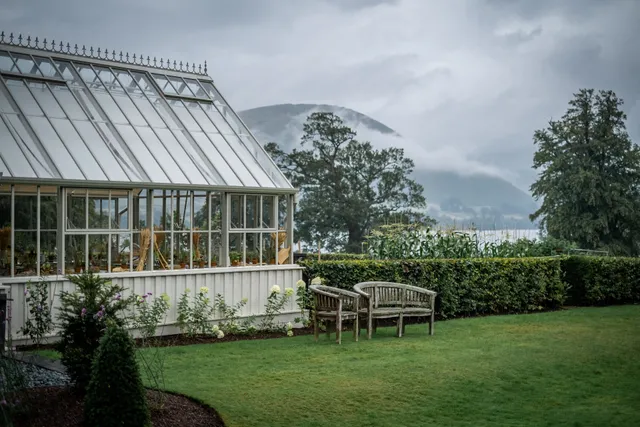 Another Place, The Lake