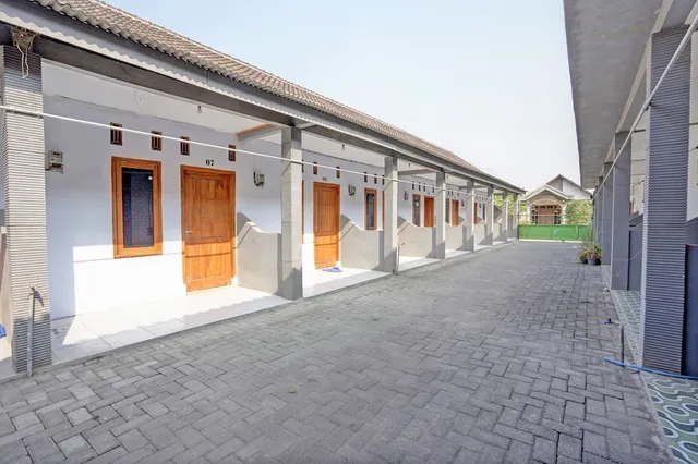 SPOT ON 92906 Surya Indah Homestay