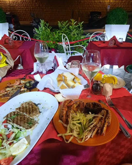 OGNI RICCIO UN CAPRICCIO