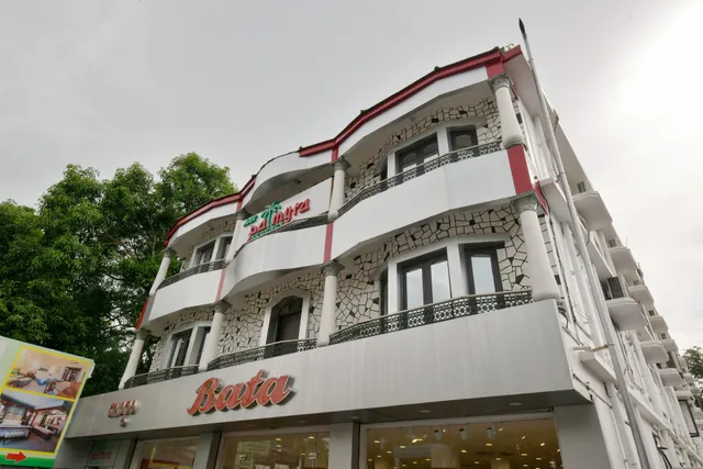 Hotel O Alappuzha Near General Hospital Junction Formerly AAR Palmyra Regency