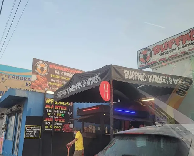 Don Buffalon Burgers & Wings Suc 2 Av. Puerto Rico