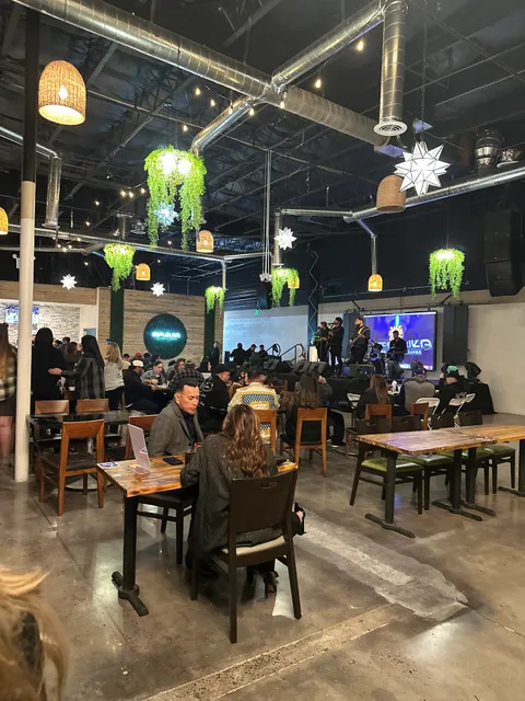 Republika Restaurant & Lounge