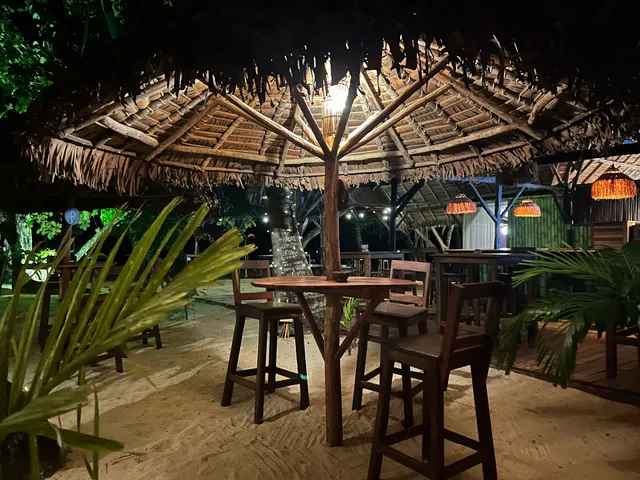 Cacao beach, Chez Loulou