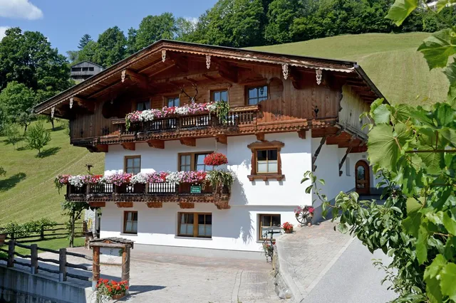 Ferienwohnungen & Ferienhaus Waidmannsruh